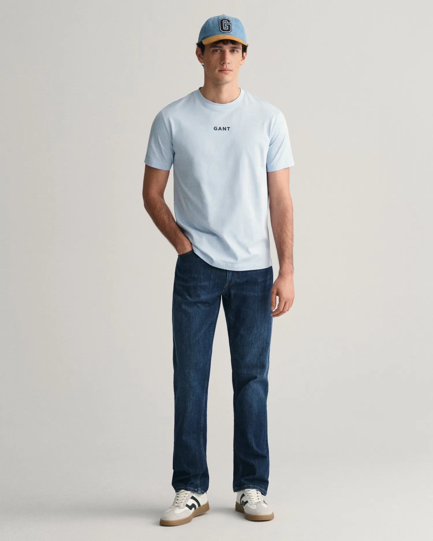 Gant Men Blue Washed Mid-Rise Regular Fit Jeans